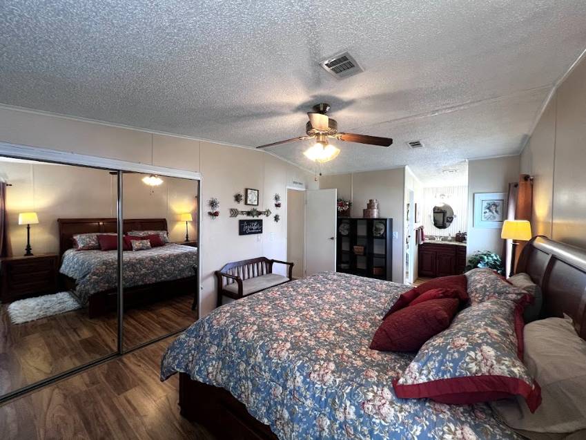 1011 Eagle Drive a Winter Haven, FL Mobile or Manufactured Home for Sale